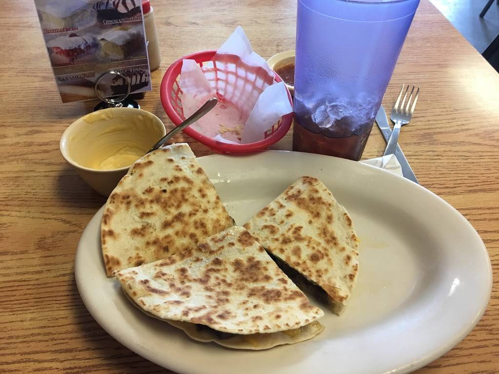 Josesitos Mexican Grill | restaurant | 507 East Interstate 10 Frontage Rd, Flatonia, TX 78941, USA | 3618659010 OR +1 361-865-9010