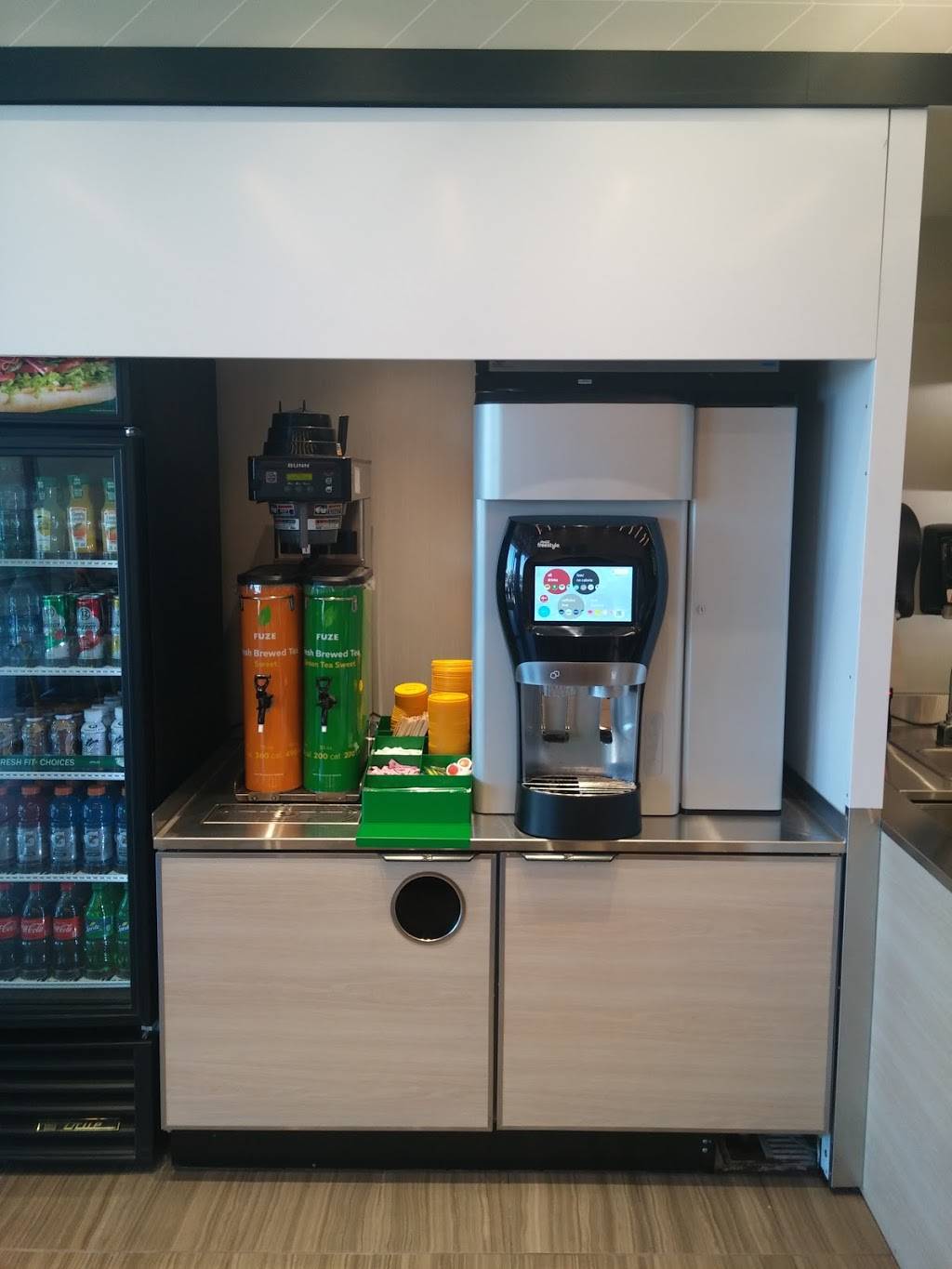 Subway Restaurants | restaurant | 6635 W Happy Valley Rd #102, Phoenix, AZ 85013, USA | 6235615712 OR +1 623-561-5712