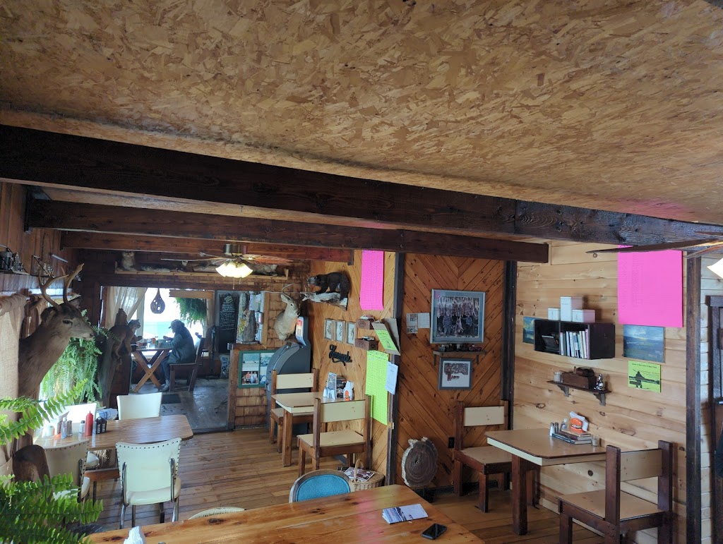 Two Rivers Lunch | restaurant | 75 Dickey Rd, Allagash, ME 04774, USA | 2073983393 OR +1 207-398-3393