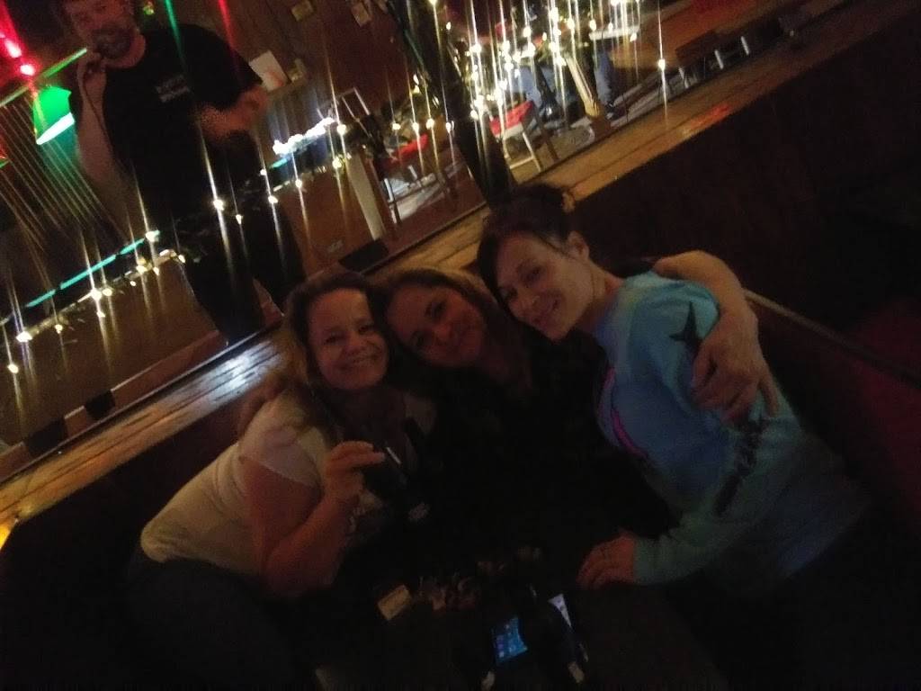 Paisanos Condis Pizza Pub | restaurant | 201 Brandt St, Dayton, OH 45404, USA | 9372241365 OR +1 937-224-1365