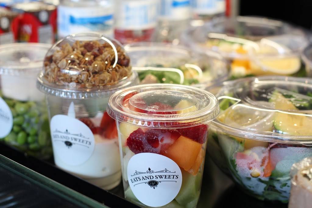 The Satellite Cafe | bakery | 942 W Montrose Ave, Chicago, IL 60613, USA | 7739440152 OR +1 773-944-0152