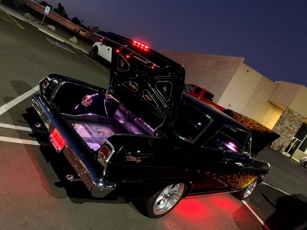 Starlite Lounge | restaurant | 4346 W Olive Ave, Glendale, AZ 85302, USA | 6239341913 OR +1 623-934-1913