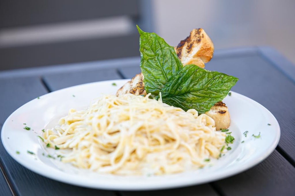 Hawthornes NY Pizza and Bar Concord | restaurant | 25 Union St N, Concord, NC 28025, USA | 7047879676 OR +1 704-787-9676