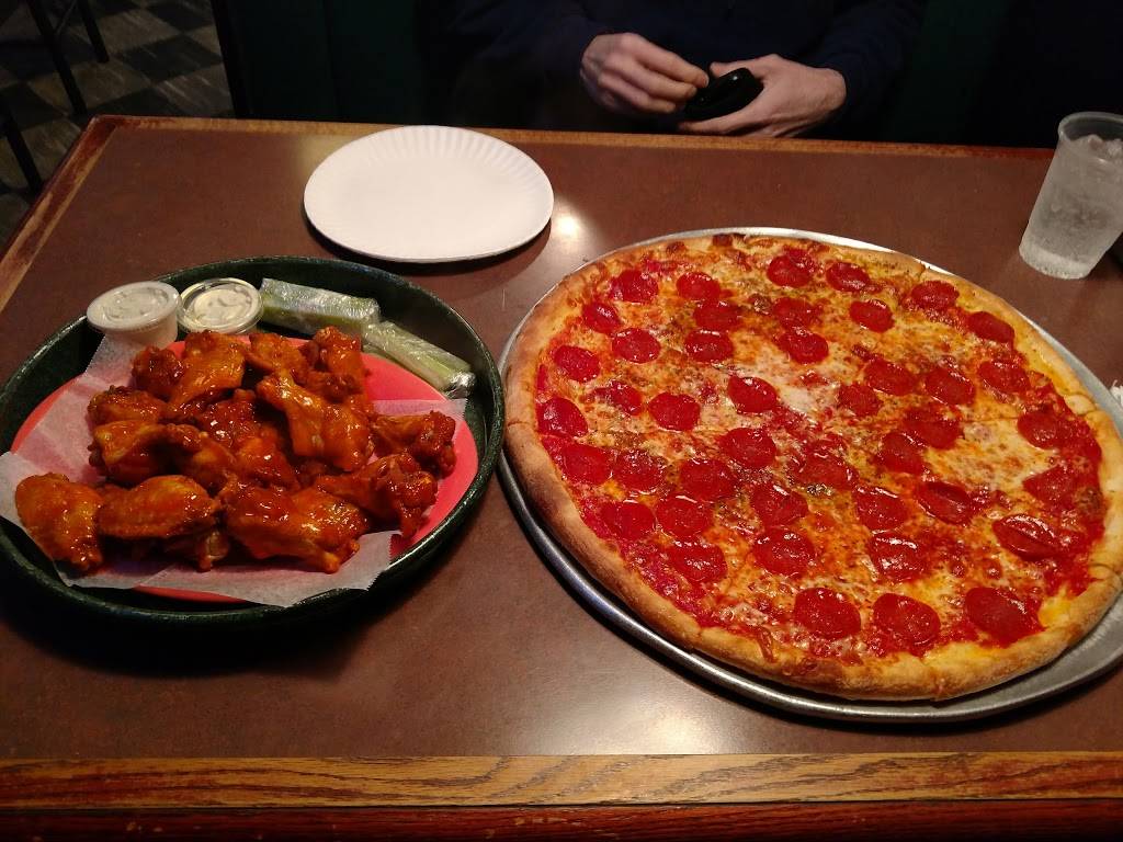 Trappers | restaurant | 5950 Butternut Dr, East Syracuse, NY 13057, USA | 3154384444 OR +1 315-438-4444