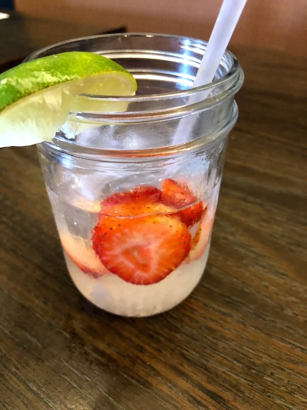 Lucys Cafe West | cafe | 6600 N Mesa St #401, El Paso, TX 79912, USA | 9158428329 OR +1 915-842-8329