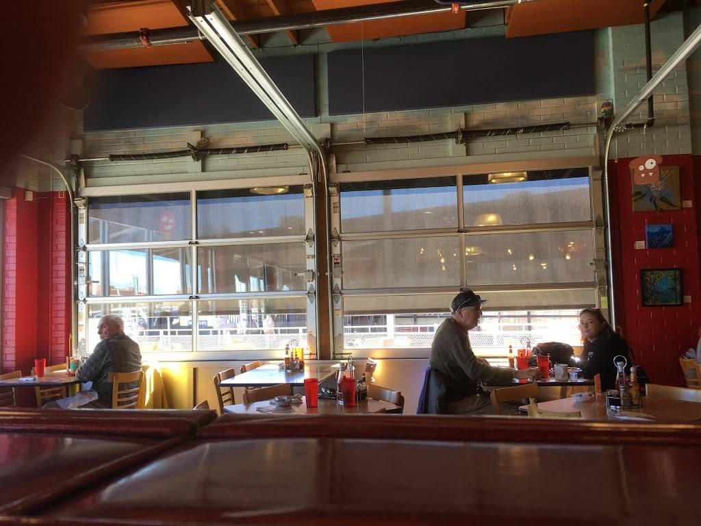 Murphys South on Broadway | restaurant | 657 S Broadway, Boulder, CO 80305, USA | 3034947626 OR +1 303-494-7626