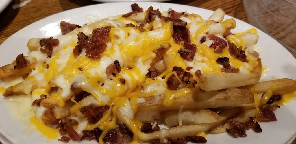 Uncle Petes | restaurant | 1 Community St, Wheeling, WV 26003, USA | 3049056810 OR +1 304-905-6810