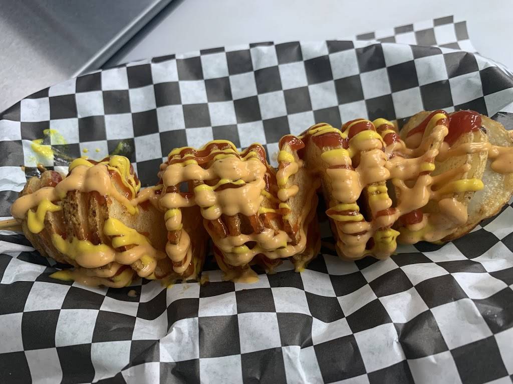 Mike’s Vegan Hot Dogs | restaurant | 102 S Merritt Mill Rd, Chapel Hill, NC 27516, USA | 9802871356 OR +1 980-287-1356