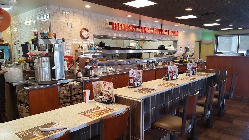 Dennys | restaurant | 11605 E Carson St, Lakewood, CA 90715, USA | 5624024313 OR +1 562-402-4313