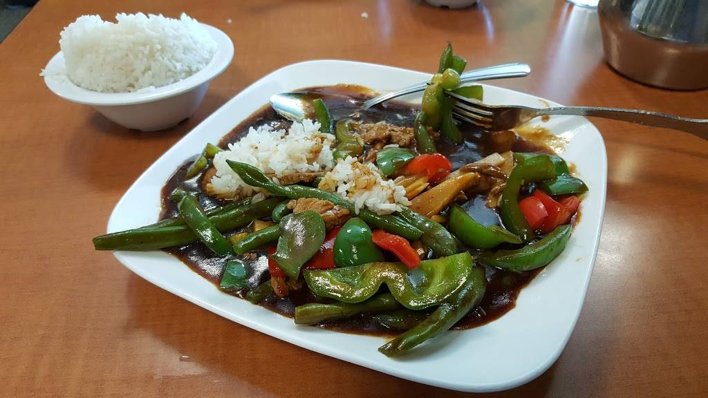 Mamas Thai Cafe | restaurant | 562 N Beacon Blvd, Grand Haven, MI 49417, USA | 6166077368 OR +1 616-607-7368