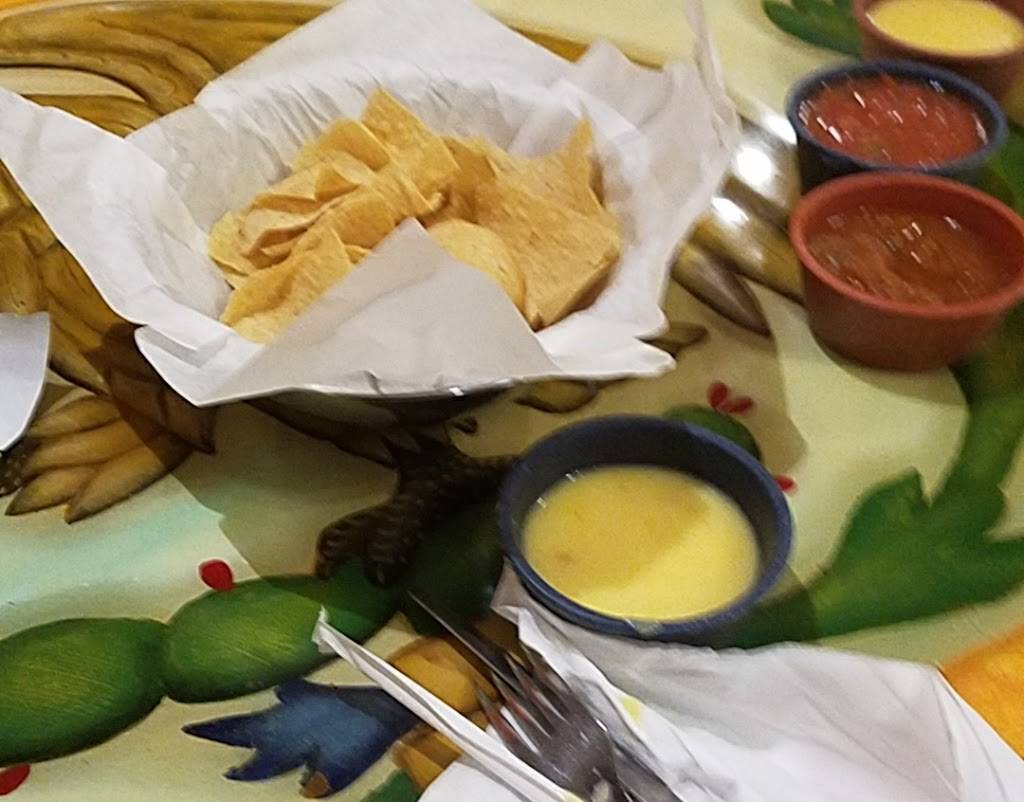 Los Tres Amigos LLC | restaurant | 2002 E Gore Blvd, Lawton, OK 73501, USA | 5802500027 OR +1 580-250-0027