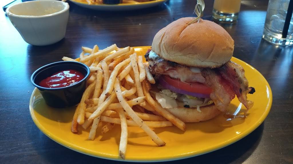 Lost Rhino Retreat | restaurant | 22885 Brambleton Plaza Suite 100, Ashburn, VA 20148, USA | 7033270311 OR +1 703-327-0311