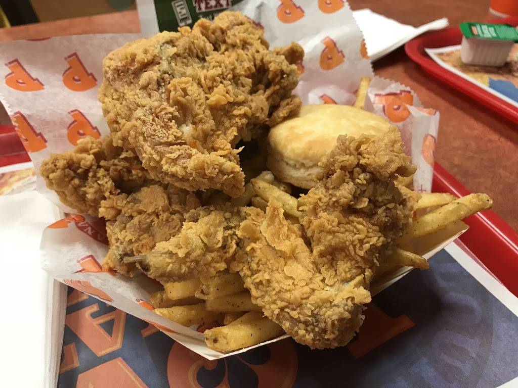Popeyes Louisiana Kitchen | restaurant | 2440 Grant Ave, Philadelphia, PA 19114, USA | 2156763400 OR +1 215-676-3400