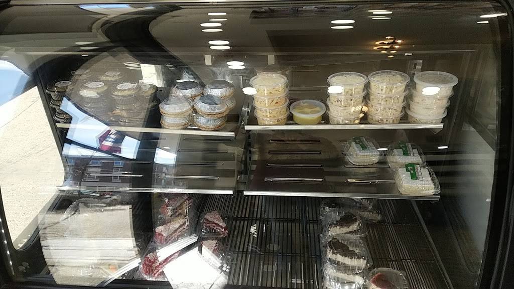 Crown Fried Chicken And Pizza Shop | restaurant | 407 Saratoga Ave, Brooklyn, NY 11233, USA | 7185766116 OR +1 718-576-6116