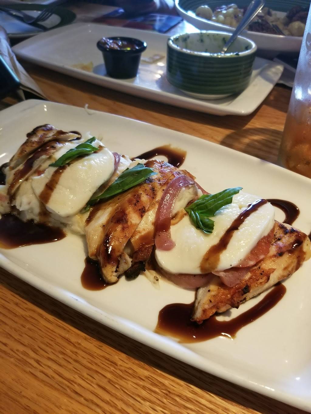 Applebees Grill + Bar | restaurant | 377 N Citrus Ave, Azusa, CA 91702, USA | 6263345103 OR +1 626-334-5103