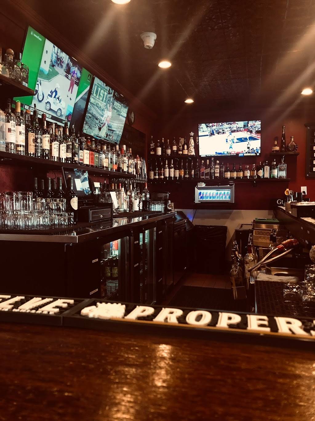 Diggins Irish Pub | restaurant | 3021 Grass Valley Hwy, Auburn, CA 95602, USA | 5305372800 OR +1 530-537-2800