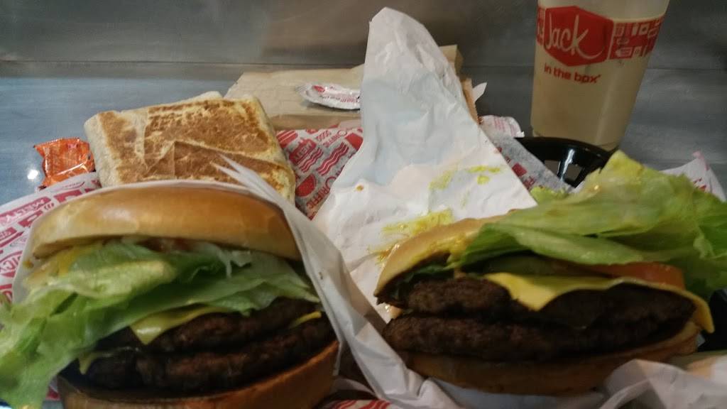 Jack in the Box | restaurant | 2601 E Slauson Ave, Huntington Park, CA 90255, USA | 3235852125 OR +1 323-585-2125