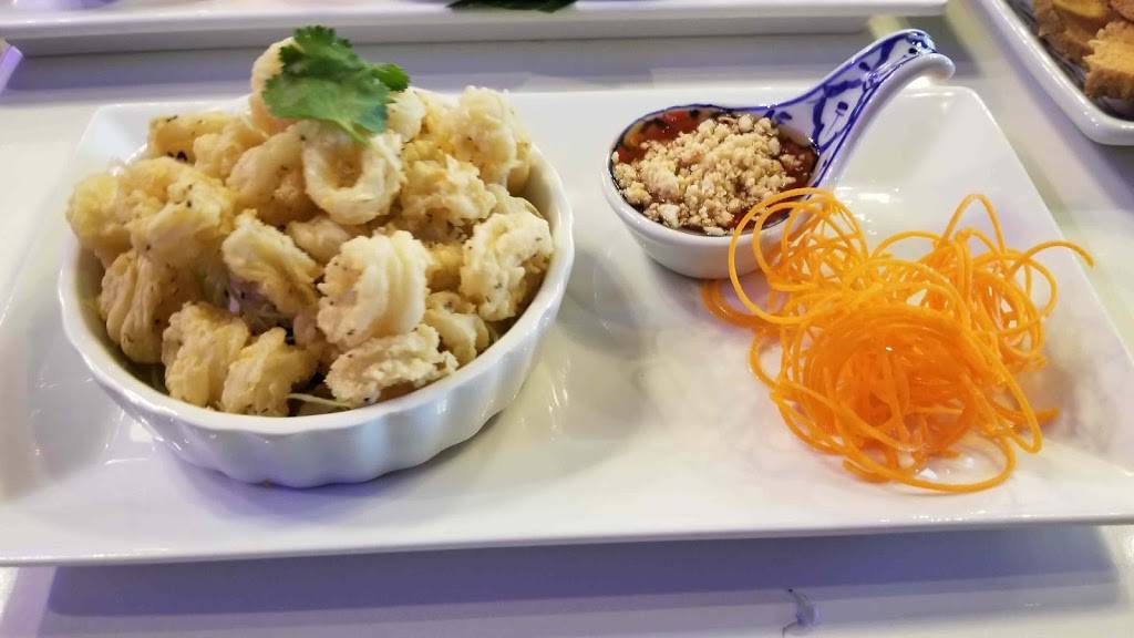 Charm Thai Bistro | restaurant | 2203 Spring Stuebner Rd #100, Spring, TX 77389, USA | 2815165555 OR +1 281-516-5555