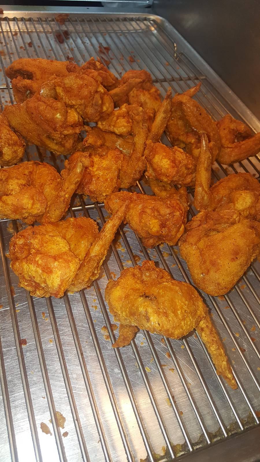 Crown Fried Chicken | restaurant | 4002 Market St, Philadelphia, PA 19104, USA | 2153872021 OR +1 215-387-2021