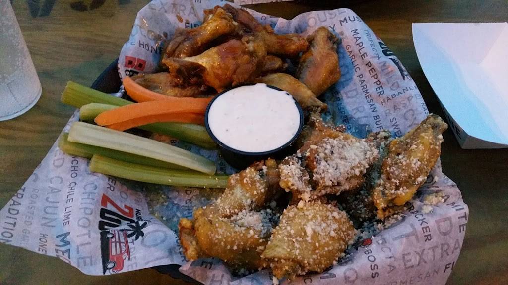 Hurricane Grill & Wings | meal takeaway | 2017 Seaway Dr, Fort Pierce, FL 34949, USA | 7724679464 OR +1 772-467-9464