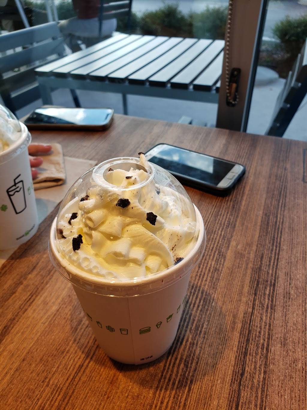 Shake Shack | restaurant | 4068 Conroy Rd, Orlando, FL 32839, USA | 4076271101 OR +1 407-627-1101