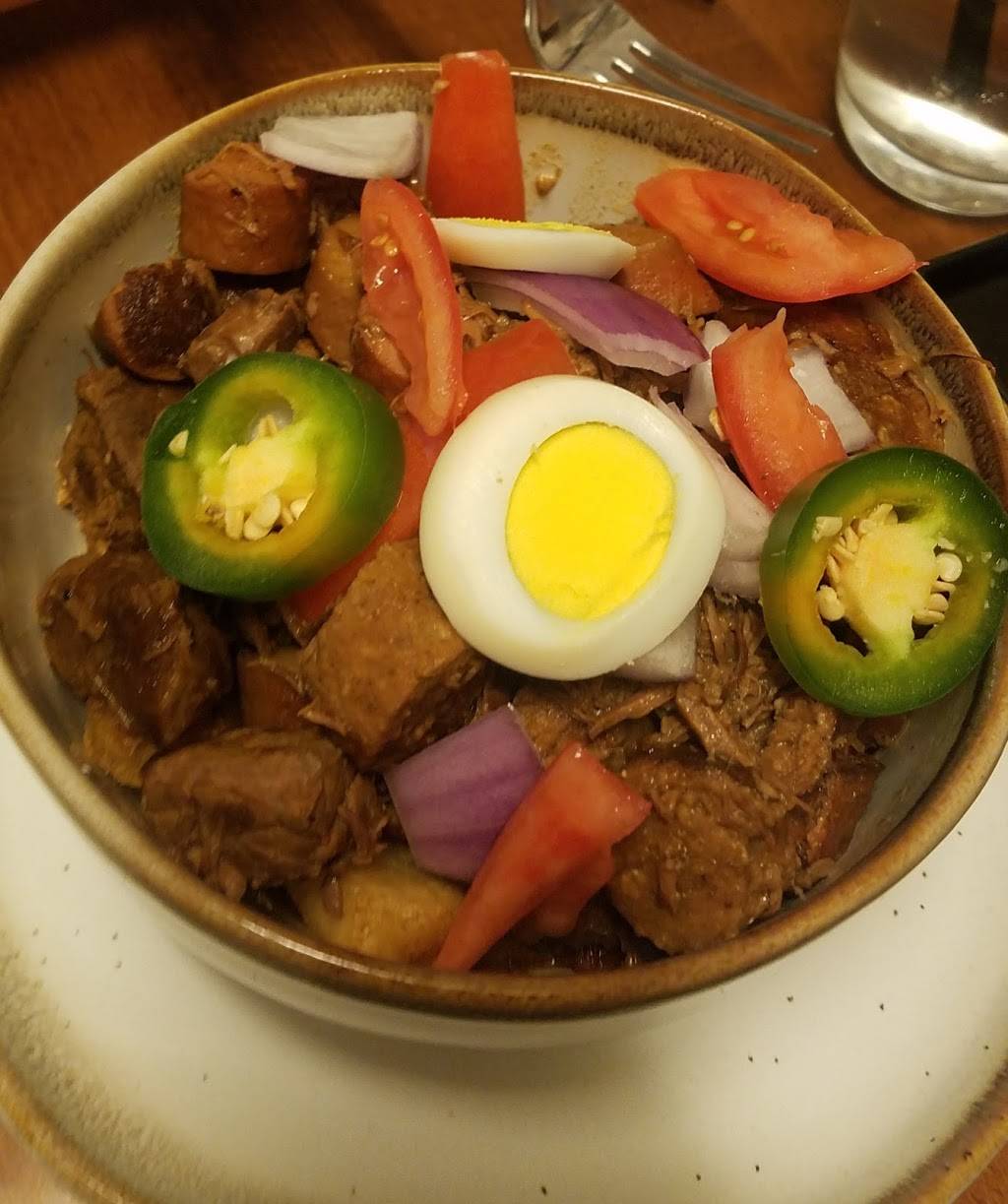 Roots Latin Grill | restaurant | 4127 Wabash Ave, Springfield, IL 62711, USA | 2176797357 OR +1 217-679-7357