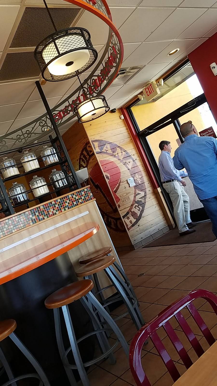 Popeyes Louisiana Kitchen | restaurant | 3017 Grand Point Hwy, Henderson, LA 70517, USA | 3373320992 OR +1 337-332-0992