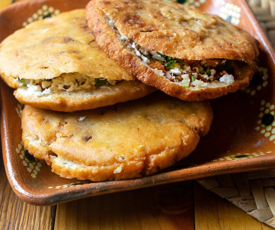 El Moreno Restaurante y Paleteria | restaurant | 2511 Isleta Blvd SW, Albuquerque, NM 87105, USA | 5052448404 OR +1 505-244-8404