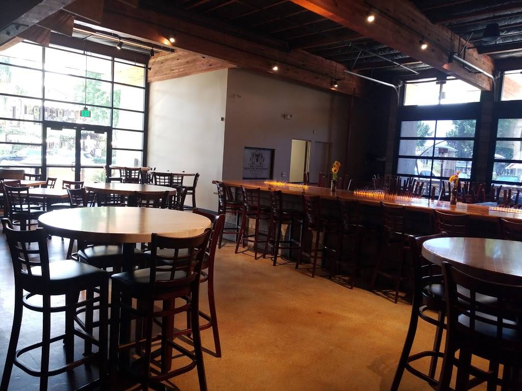 Belching Beaver Brewery Tavern and Grill | restaurant | 302 E Broadway, Vista, CA 92084, USA | 7602958599 OR +1 760-295-8599