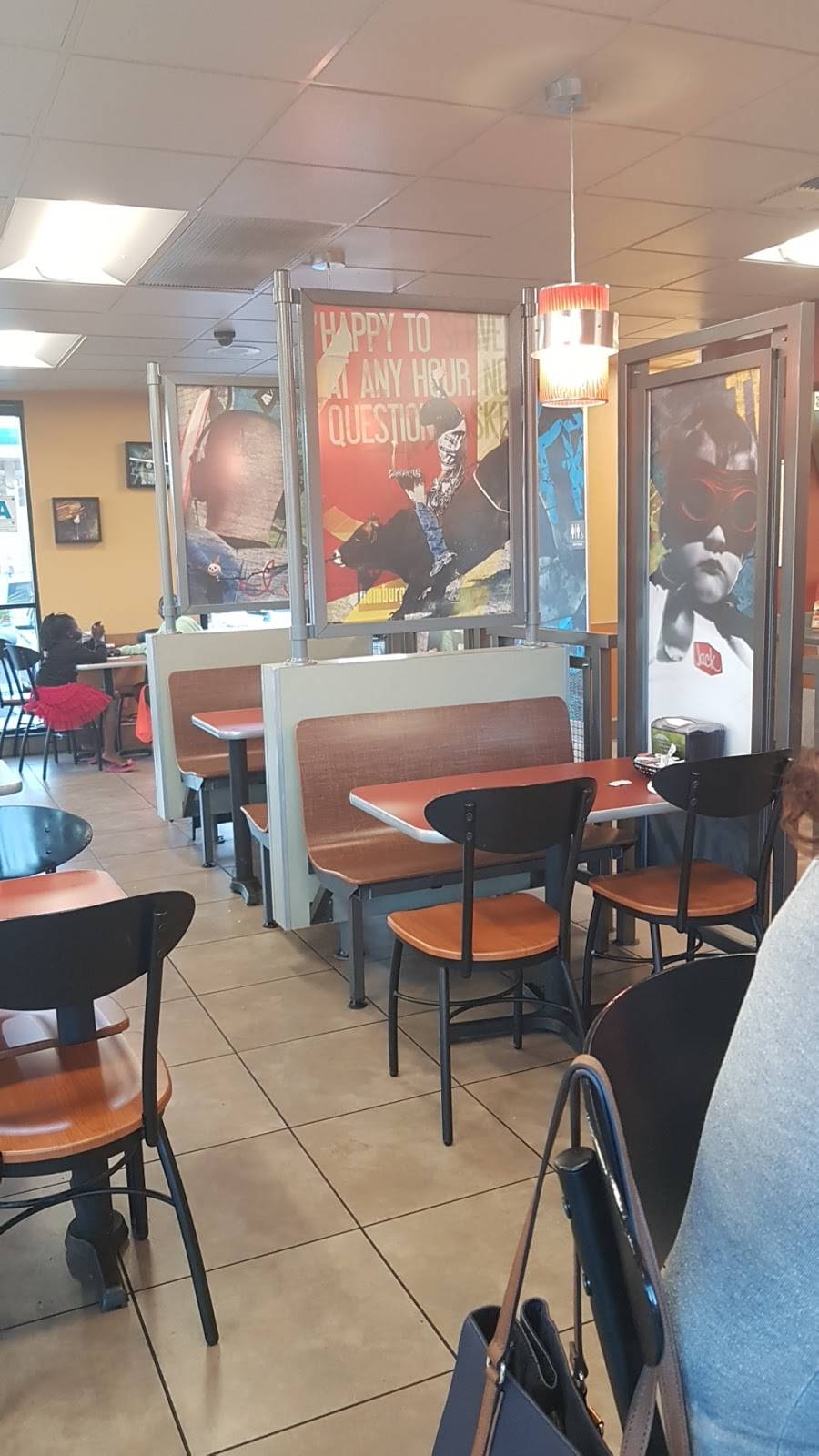 Jack in the Box | restaurant | 700 Roosevelt Ave, National City, CA 91950, USA | 6194775804 OR +1 619-477-5804