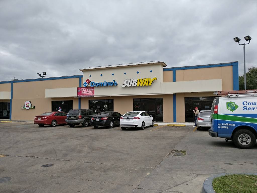 Subway Restaurants | restaurant | 6827 N Loop 1604 W #101, San Antonio, TX 78256, USA | 2106900816 OR +1 210-690-0816