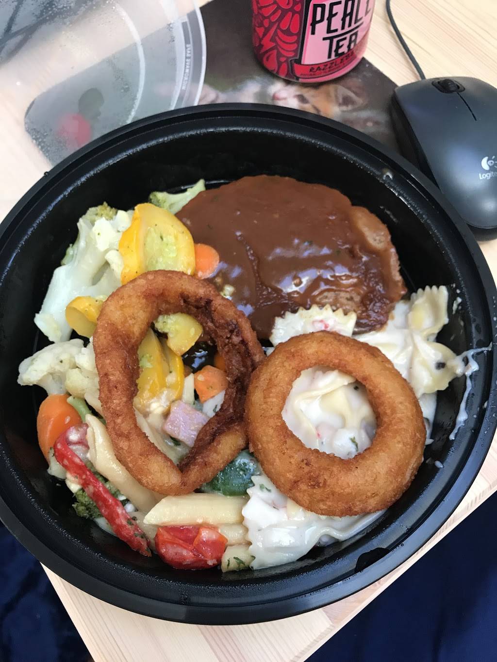 LaBonnes Market | restaurant | 639 Straits Turnpike, Watertown, CT 06795, USA | 8602749631 OR +1 860-274-9631