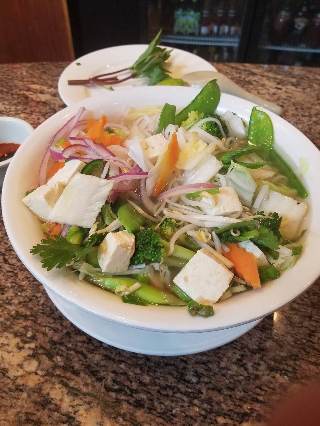 Vietopia | restaurant | 5176 Buffalo Speedway, Houston, TX 77005, USA | 7136647303 OR +1 713-664-7303