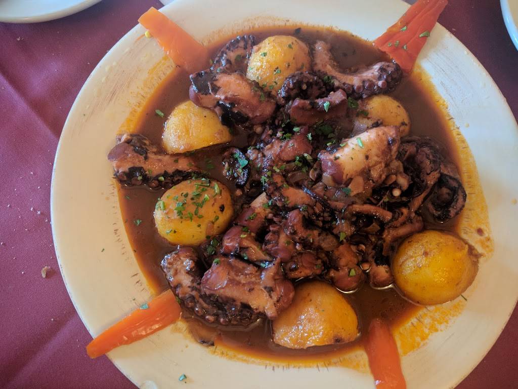 Marisqueira Azores Restaurant | restaurant | 1445 S Main St, Fall River, MA 02724, USA | 5086461511 OR +1 508-646-1511