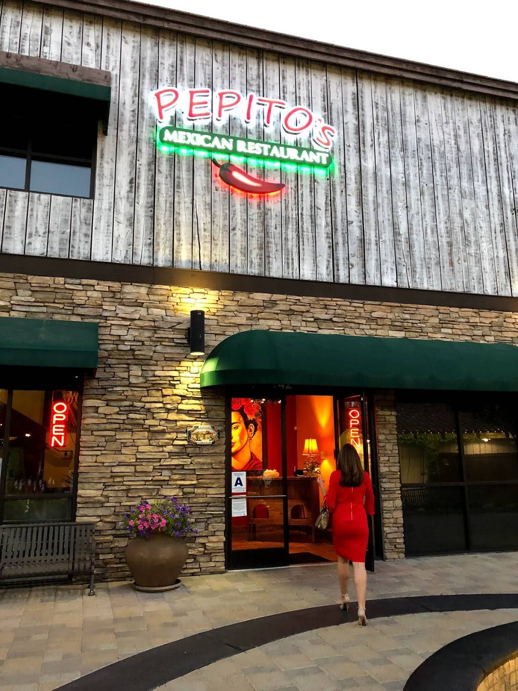 Pepitos Mexican Restaurant | restaurant | 5225 Canyon Crest Dr, Riverside, CA 92507, USA | 9517839444 OR +1 951-783-9444