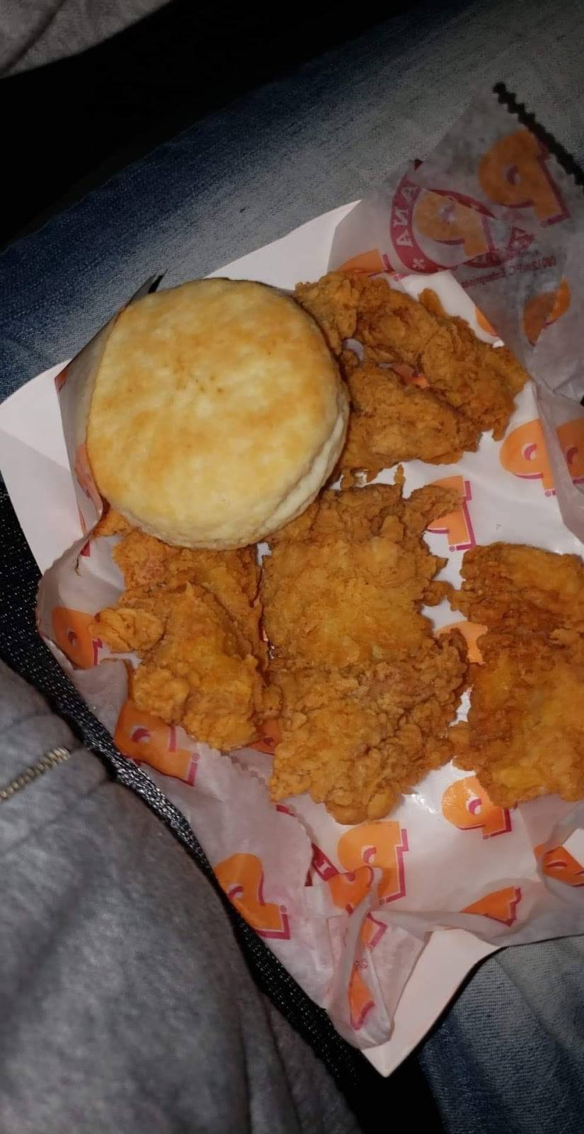 Popeyes Louisiana Kitchen | restaurant | 2245 W Glen Ave, Peoria, IL 61614, USA | 3098392905 OR +1 309-839-2905
