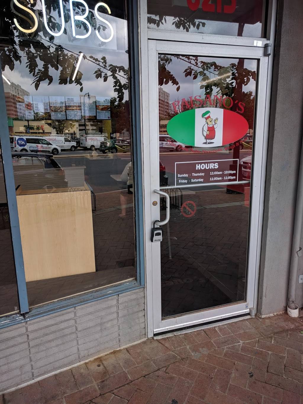 Paisanos Pizza | restaurant | 8213 Georgia Ave, Silver Spring, MD 20910, USA | 3015889500 OR +1 301-588-9500