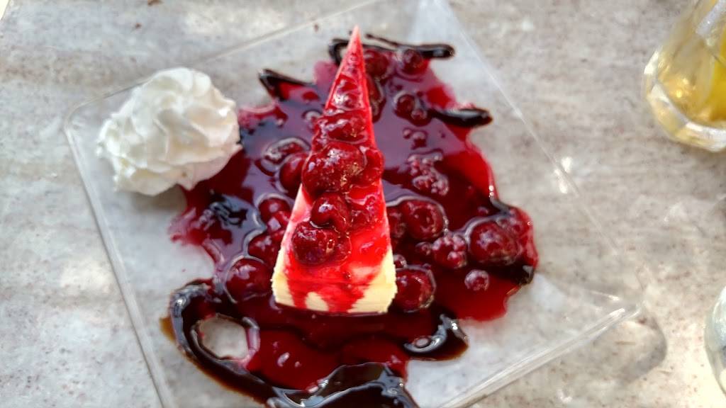 Sandras on the Park | restaurant | 10049 W Forest Home Ave, Hales Corners, WI 53130, USA | 4142358889 OR +1 414-235-8889