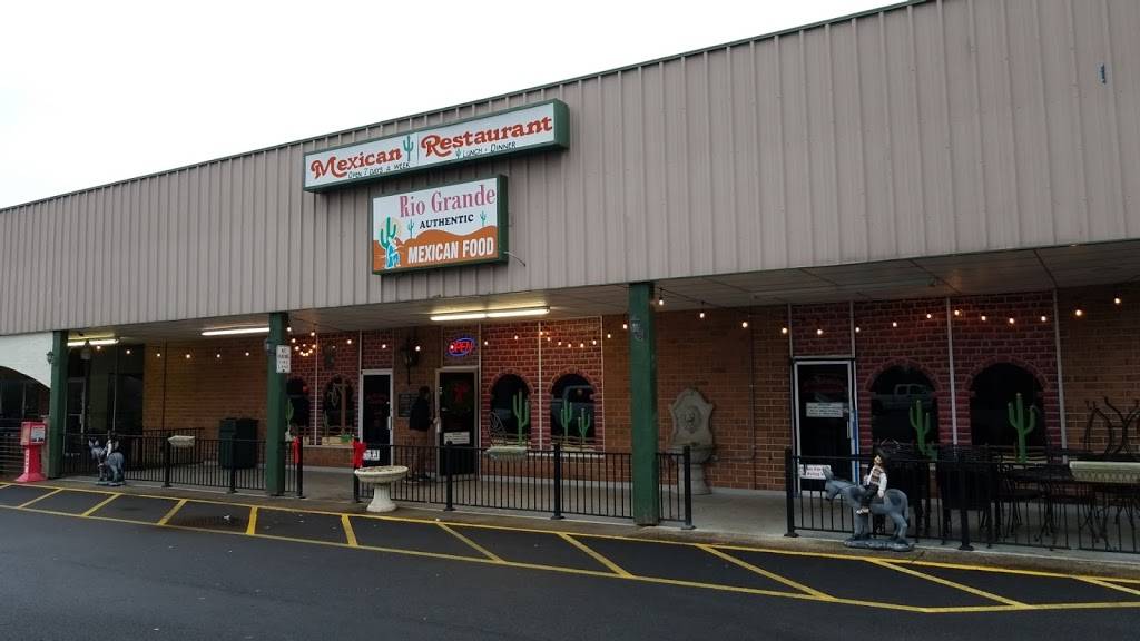 Rio Grande | restaurant | 845 W Stuart Dr # 10, Hillsville, VA 24343, USA | 2767300507 OR +1 276-730-0507
