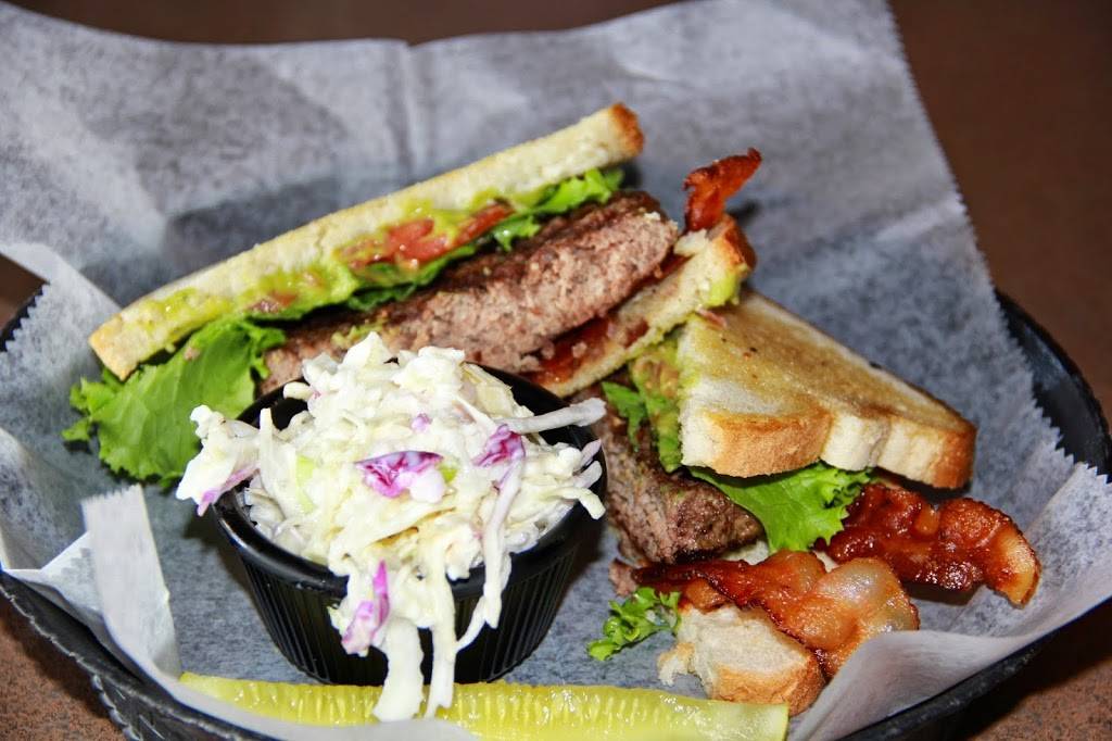 West Towne Pub | restaurant | 4518 Mortensen Rd #101, Ames, IA 50014, USA | 5152924555 OR +1 515-292-4555