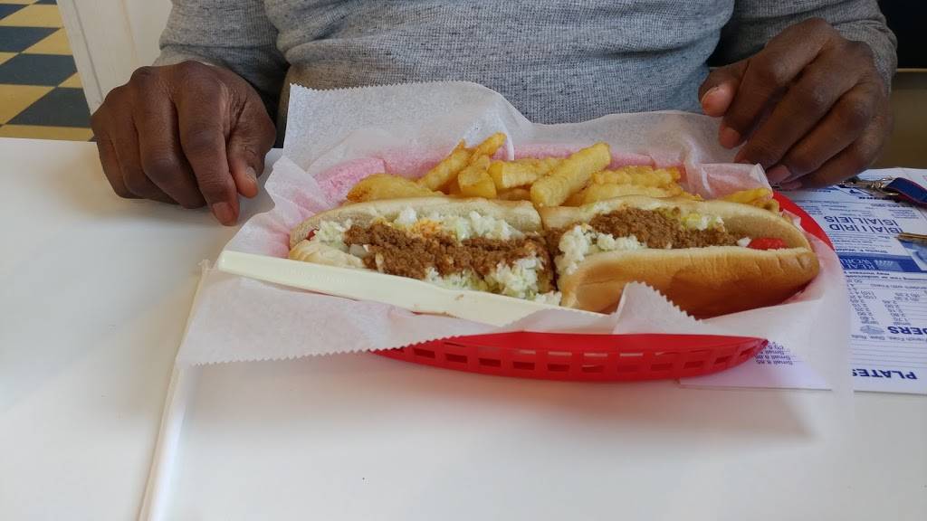 Chriss Drive In | restaurant | Siler City, NC 27344, USA | 9196632333 OR +1 919-663-2333