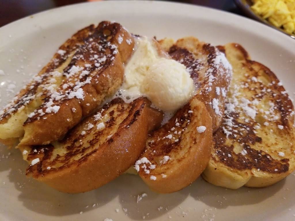 Village Inn | bakery | 4318 Centerplace Dr, Greeley, CO 80631, USA | 9703535187 OR +1 970-353-5187