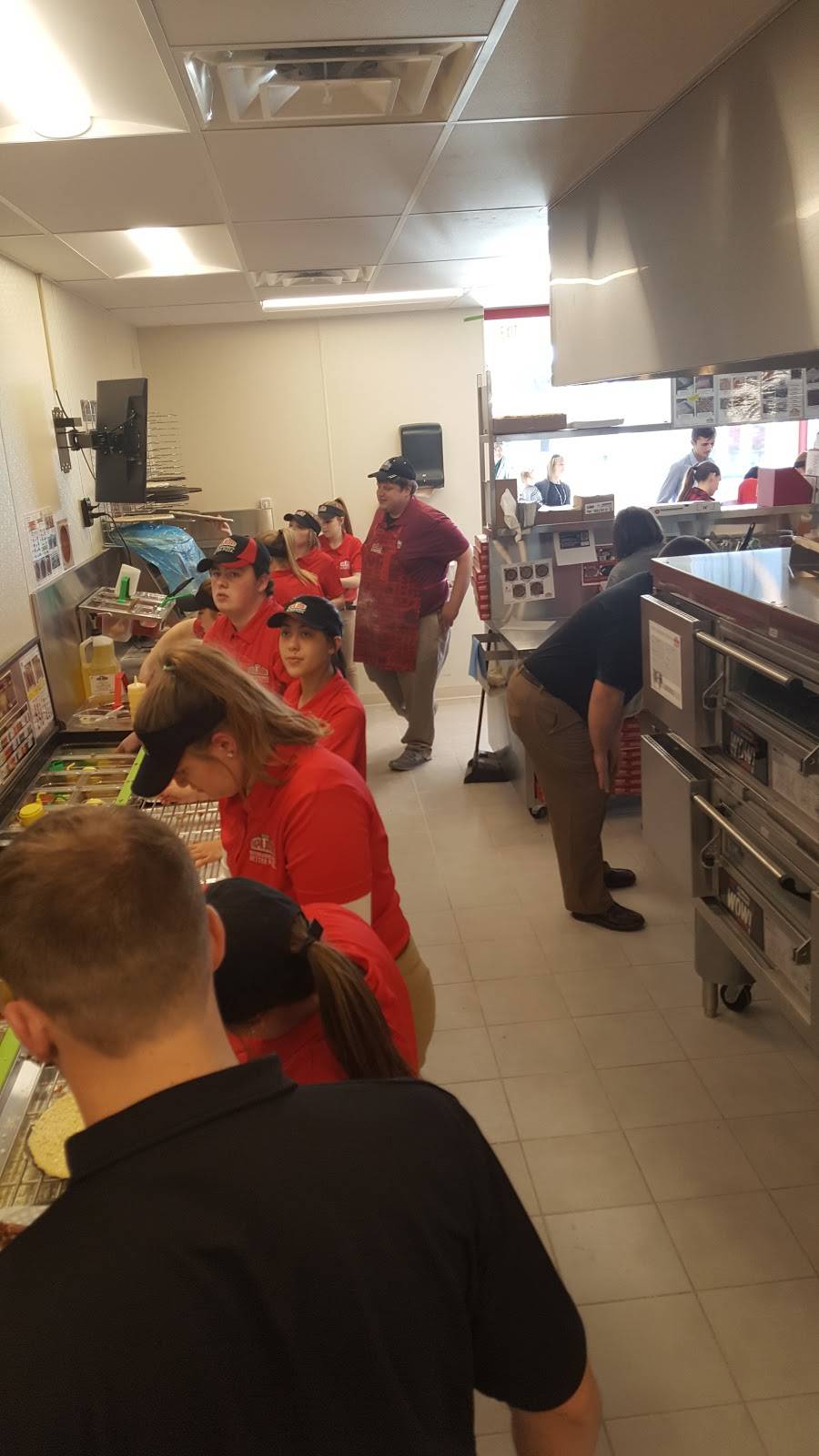 Wendys | restaurant | 2880 IN-37, Mitchell, IN 47446, USA | 8128491398 OR +1 812-849-1398