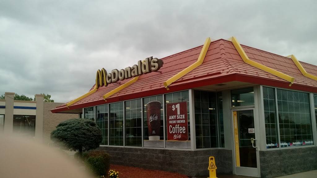 McDonalds | cafe | 4131 W Pierson Rd, Flint, MI 48504, USA | 8107894281 OR +1 810-789-4281