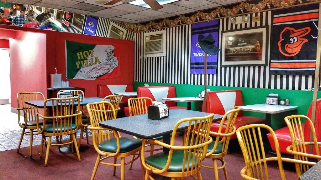 Tamberinos Pizza & Subs | restaurant | 2111 Conowingo Rd, Bel Air, MD 21014, USA | 4108934155 OR +1 410-893-4155