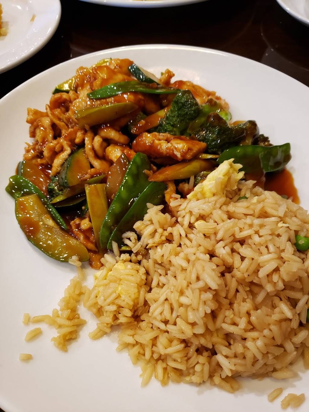 Chens Chinese Cuisine | restaurant | 3421 Ridge Rd Suite B101, Buford, GA 30519, USA | 4702383428 OR +1 470-238-3428