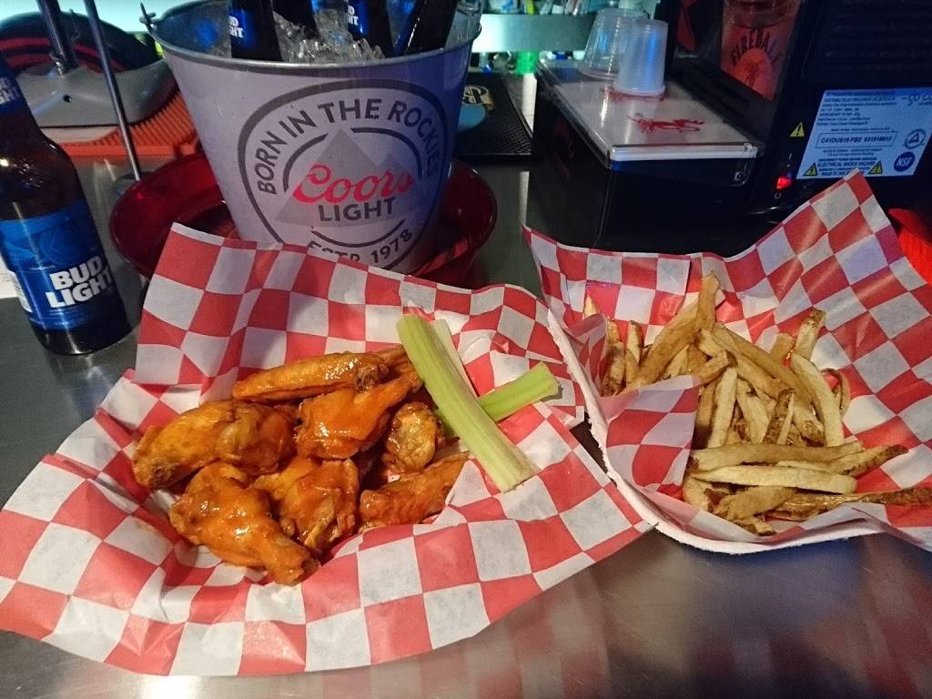 Buckets Bar and Grill | restaurant | 12020 Rousby Hall Rd, Lusby, MD 20657, USA | 4104746480 OR +1 410-474-6480