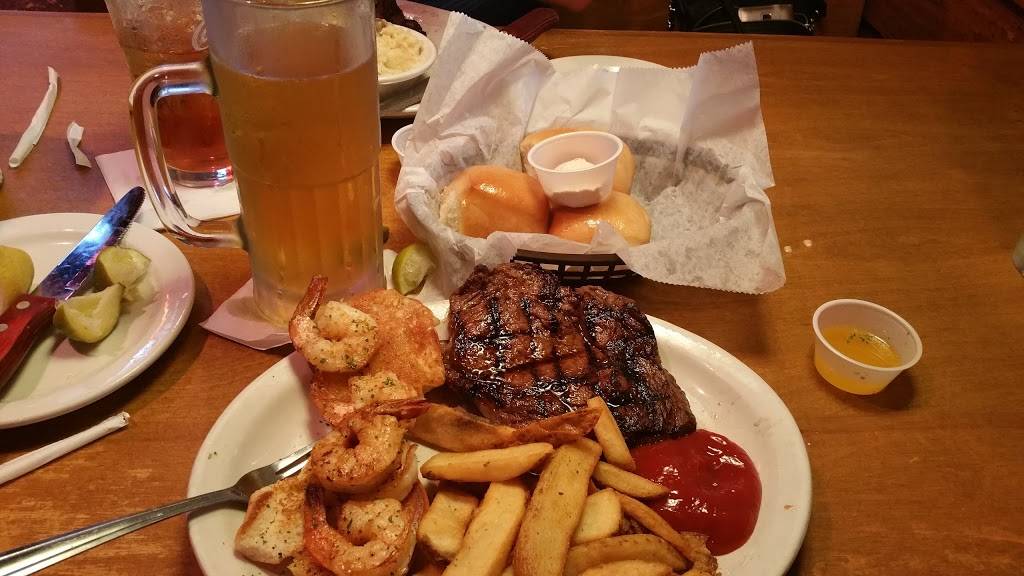 Texas Roadhouse | restaurant | 3000 Crystal Springs, Bedford, TX 76021, USA | 8178580427 OR +1 817-858-0427