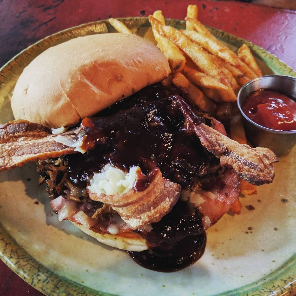 Stock & Barrel | restaurant | 35 Market Square, Knoxville, TN 37902, USA | 8657662075 OR +1 865-766-2075