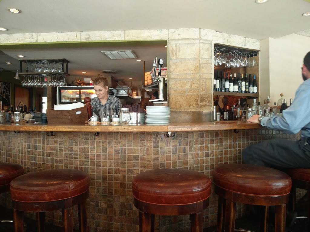 Fireside Pies | restaurant | 2820 N Henderson Ave, Dallas, TX 75206, USA | 2143703916 OR +1 214-370-3916